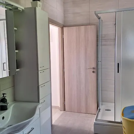 Mirna Apartment *