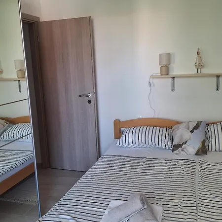 Appartamento Mirna Vir