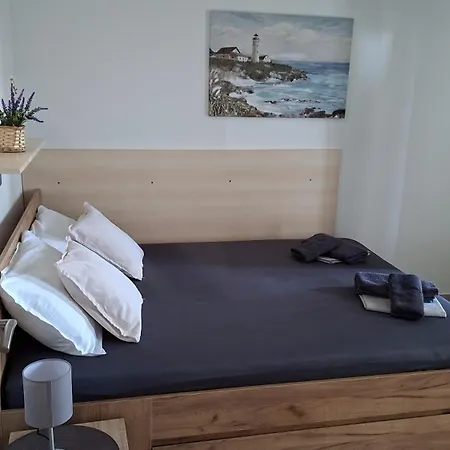 Mirna Apartmán *